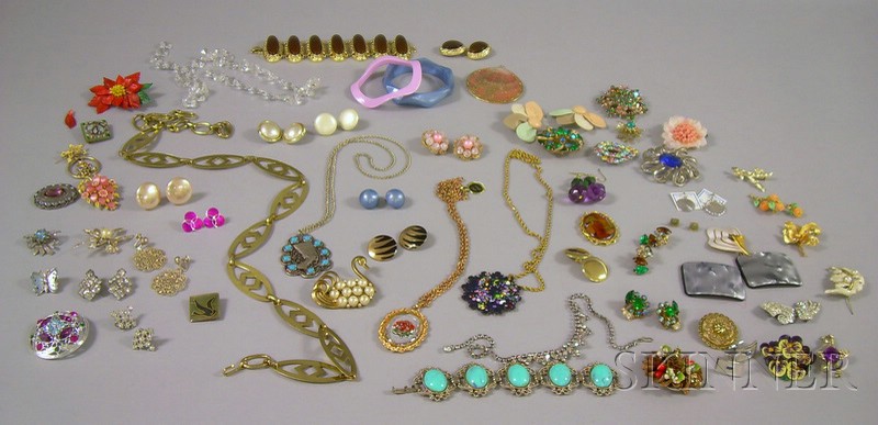 Appraisal: Large Group of Assorted Costume Jewelry including brooches by Sarah