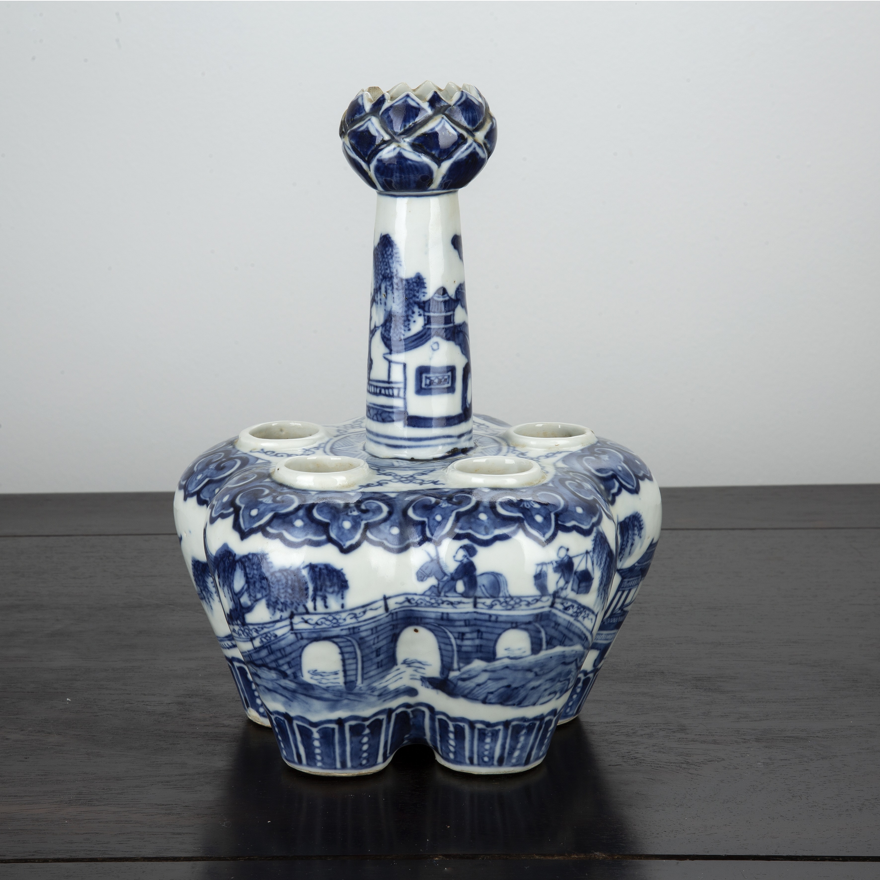 Appraisal: Blue and white porcelain tulipiereChinese th Century with a garlic