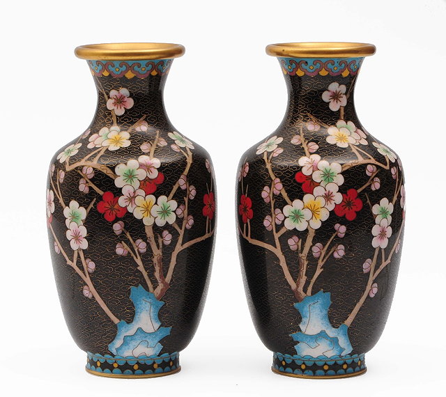 Appraisal: A pair of Chinese black ground cloisonne vases th Centurywith