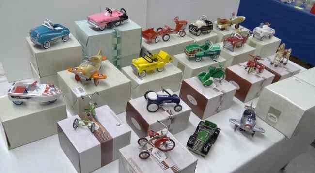 Appraisal: Lot of Hallmark Kiddie Car Classics die cast bicycles tricycles