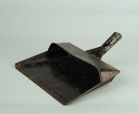 Appraisal: SHAKER JAPPANED TIN DUSTPAN This was a commercially made product