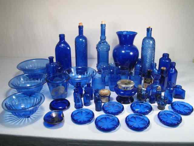 Appraisal: Large group lot of cobalt blue glassware Includes Graduated bowls