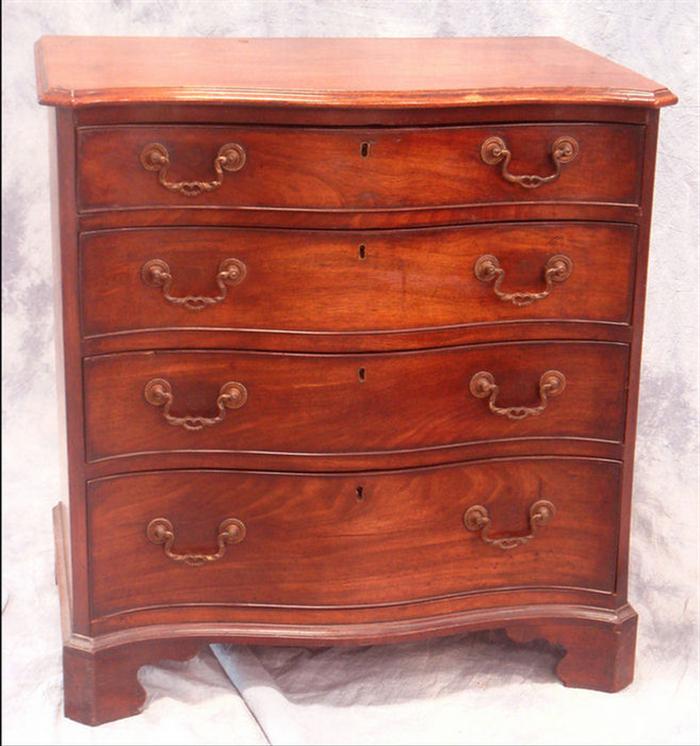 Appraisal: Georgian drawer mahogany bachelors chest early but not original pulls