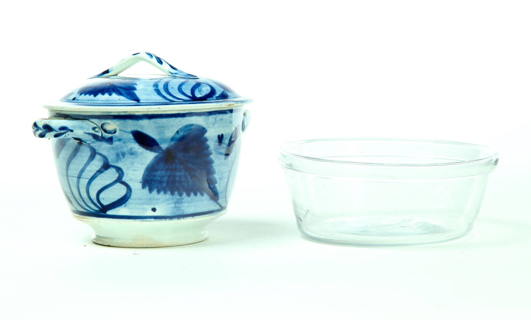 Appraisal: PEARLWARE SUGAR AND GLASS BOWL American and English st half-