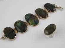 Appraisal: A white metal tests silver labradorite bracelet largest stone approx