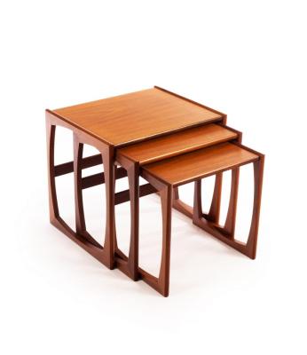 Appraisal: G-Plan a Quadrille nest of three tables in teak red