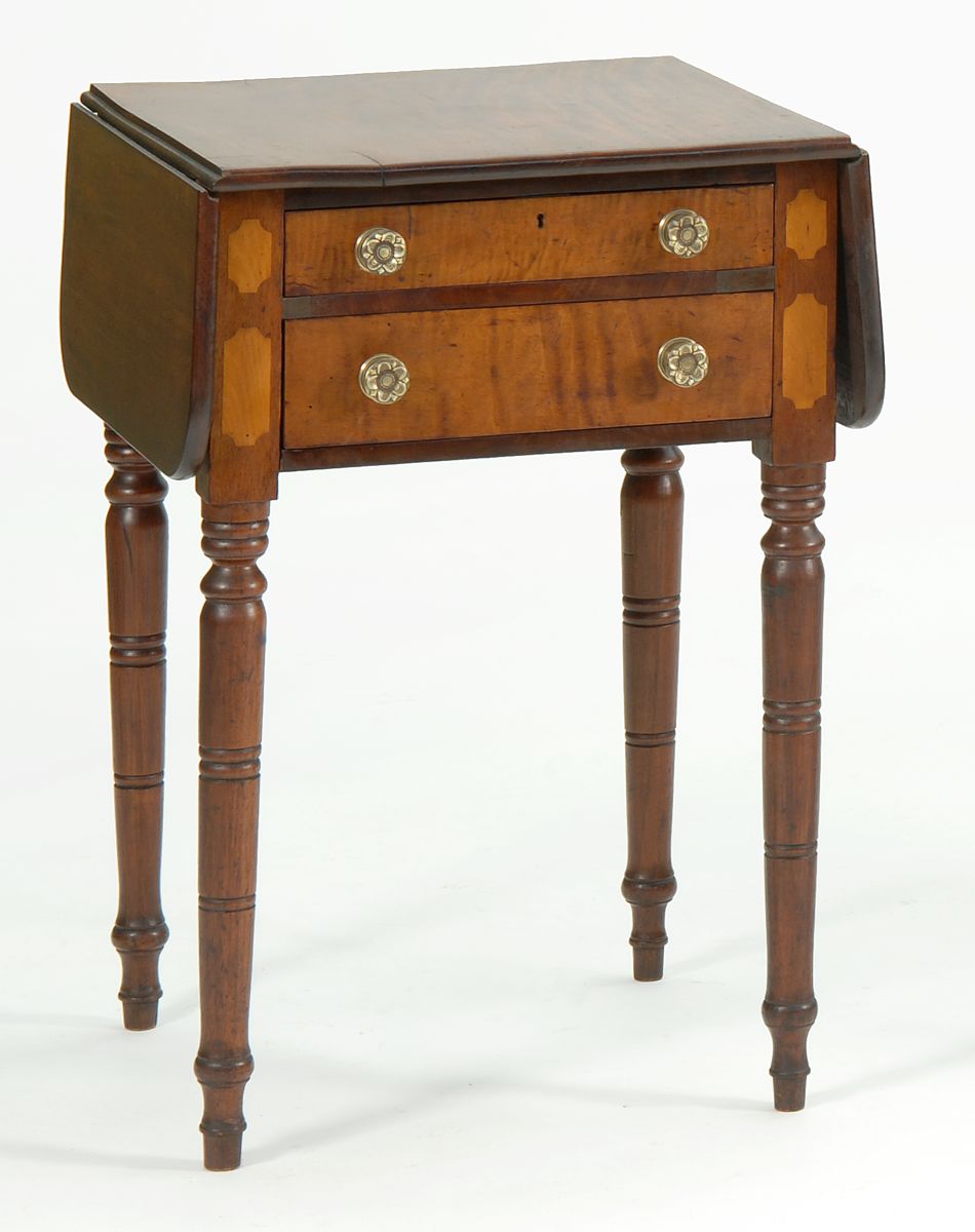 Appraisal: ANTIQUE AMERICAN SHERATON TWO-DRAWER DROP-LEAF STAND Early th CenturyIn mahogany