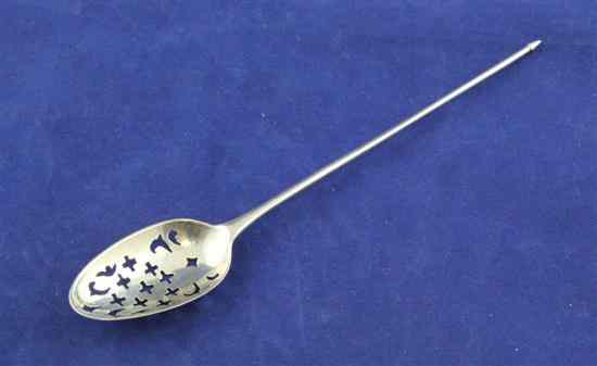 Appraisal: An th century silver mote spoon the bowl with pierced