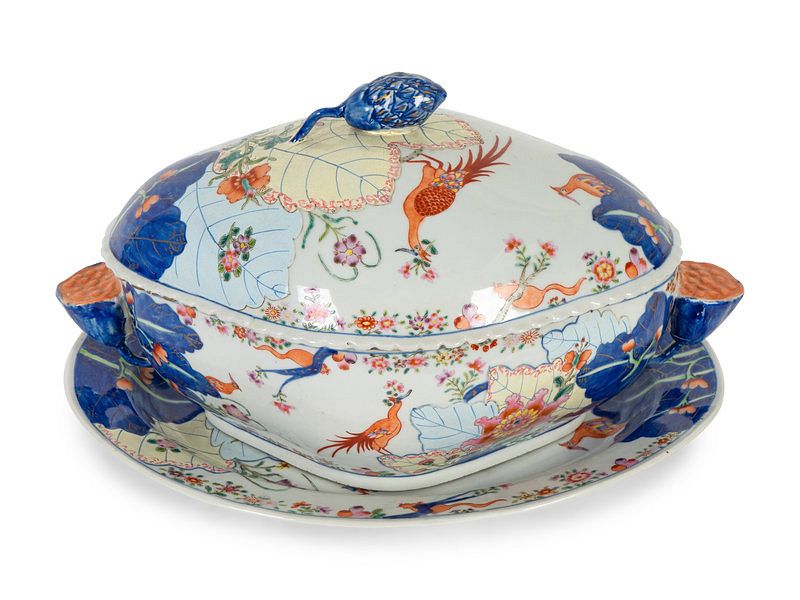 Appraisal: A Chinese Export Porcelain Tobacco Leaf Tureen and Tray Tureen