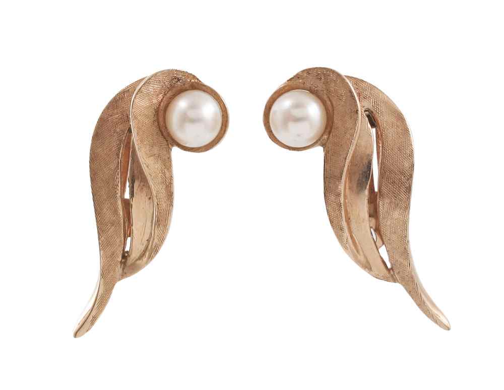 Appraisal: K MID CENTURY PEARL EARRINGS K yellow gold earrings with