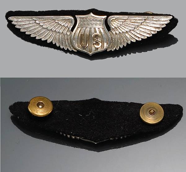 Appraisal: A World War era Pilot's wing belonging to Lt Robert