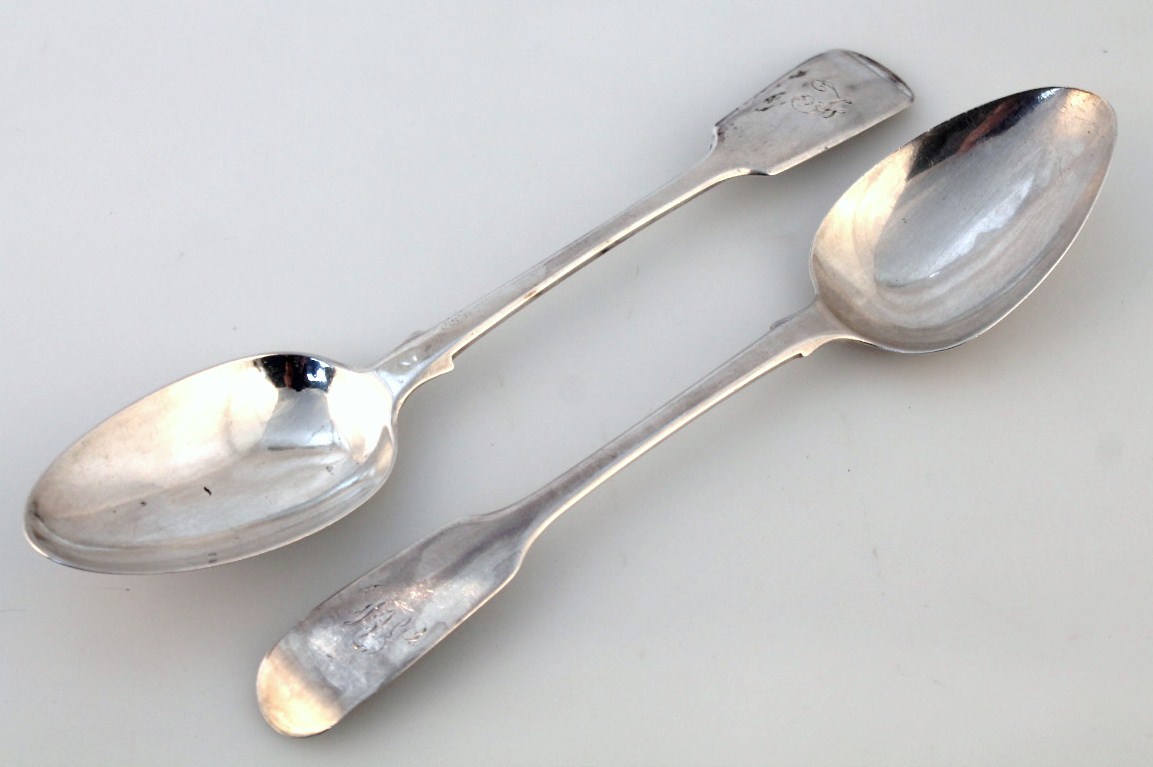 Appraisal: Two various George III silver dessert spoons fiddle pattern London