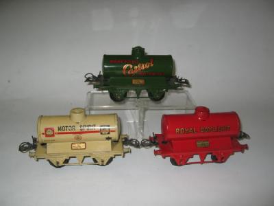 Appraisal: Hornby Royal Daylight Tanker type in red boxed G Castrol