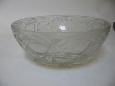 Appraisal: A LALIQUE CLEAR GLASS PINSONS PATTERN BOWL the exterior moulded