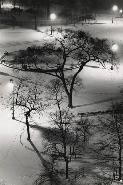 Appraisal: Andr Kert sz Hungarian American - Washington Square at Night