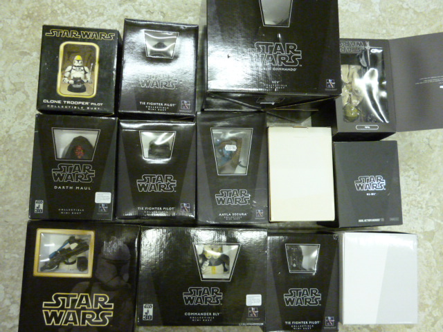 Appraisal: Eleven various smaller Star Wars Models by Gentle Giant and