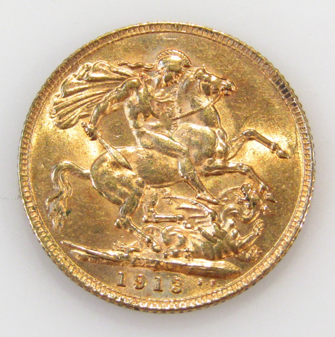 Appraisal: A George V gold full sovereign dated