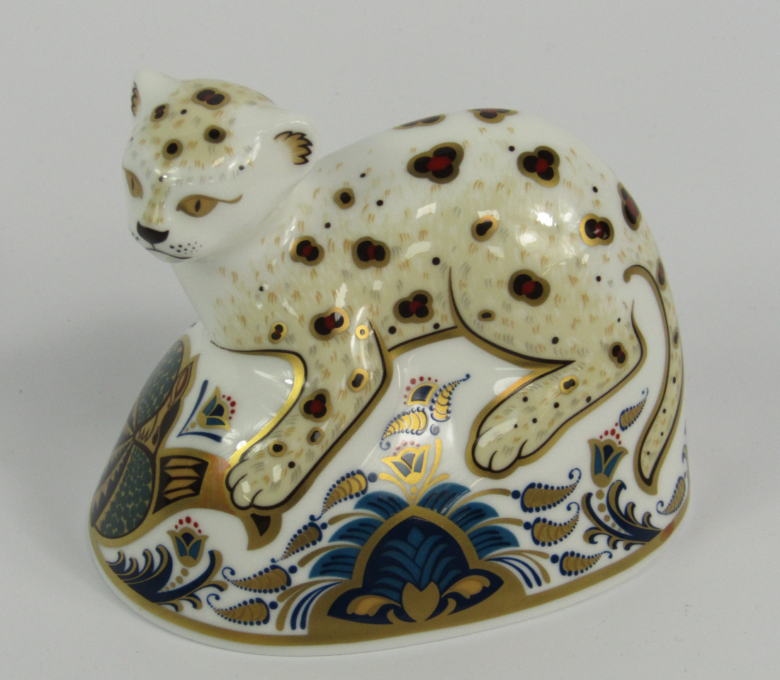 Appraisal: A Royal Crown Derby Imari porcelain paperweight modelled as the