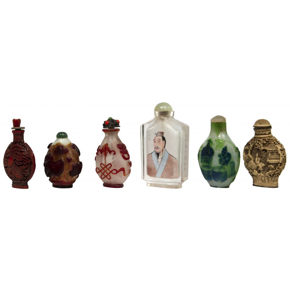 Appraisal: CHINESE SNUFF BOTTLE ASSORTMENT items including Peking glass having floral