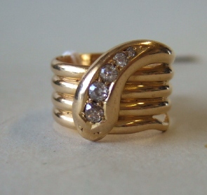 Appraisal: An ct gold and diamond set ring designed as a