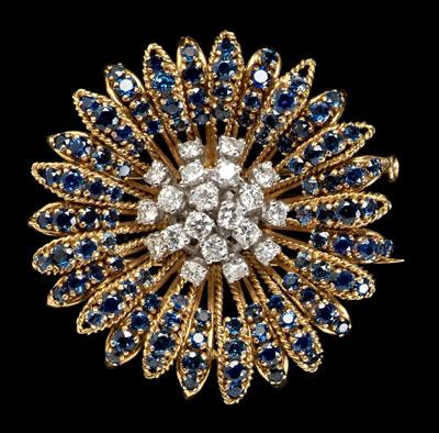 Appraisal: Circular Sapphire diamond brooch central cluster set with diamonds total