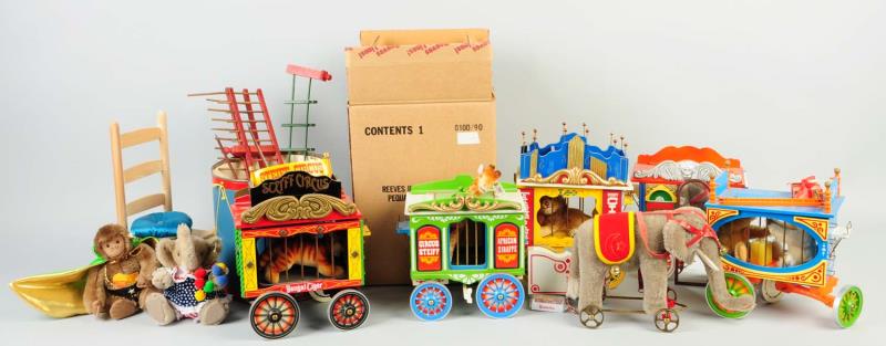 Appraisal: Steiff Golden Age Of Circus Train Set This set includes