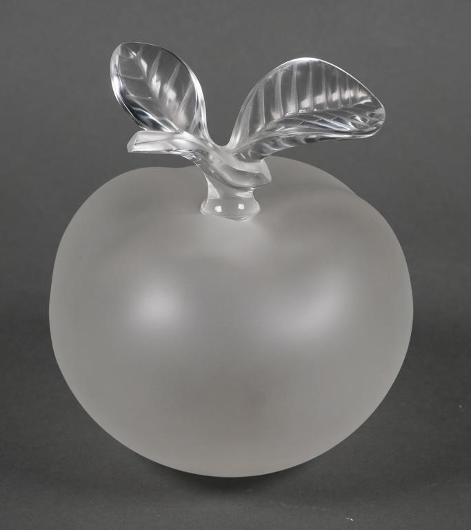 Appraisal: Lalique clear and frosted crystal art glass Grand Pomme apple