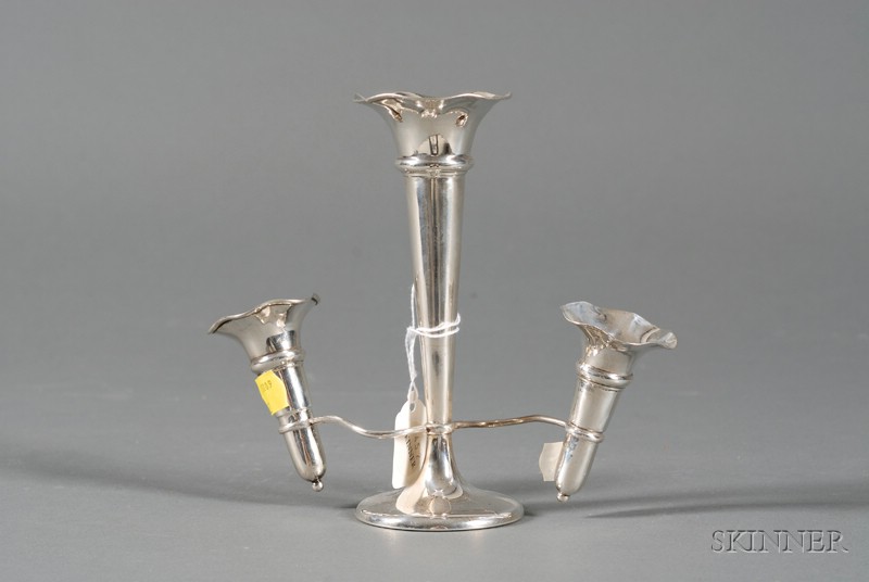 Appraisal: Petite Edward VII Silver Three-Vase Epergne Birmingham maker's mark partially