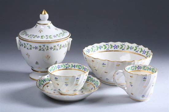 Appraisal: PIECES WORCESTER PORCELAIN Flight period - Including three teabowls with