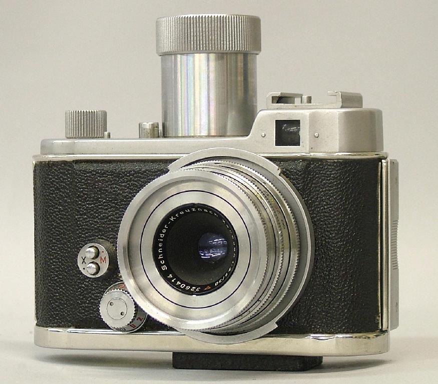 Appraisal: Robot junior camera with Schneider-Kreuznach Xenagon lens black and silver