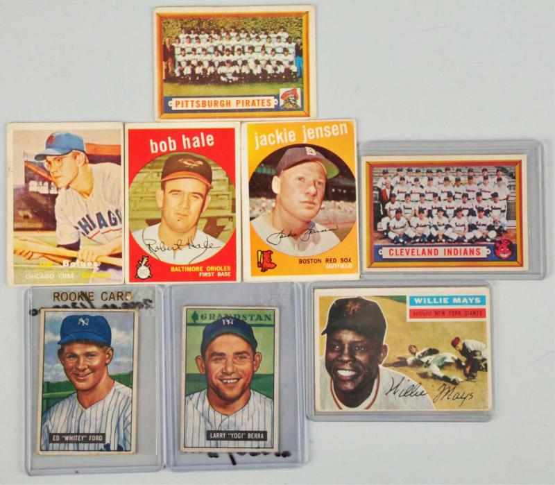 Appraisal: Lot of Vintage s Baseball Cards Description Includes Topps no