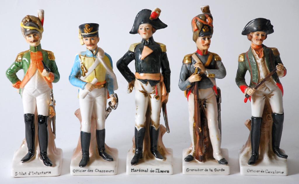 Appraisal: SET OF FIVE MODERN FOREIGN PORCELAIN FRENCH MILITARY FIGURES 'Grenadier