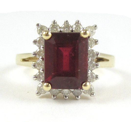 Appraisal: RUBY AND DIAMOND RING IN FOURTEEN KARAT GOLD SETTING featuring