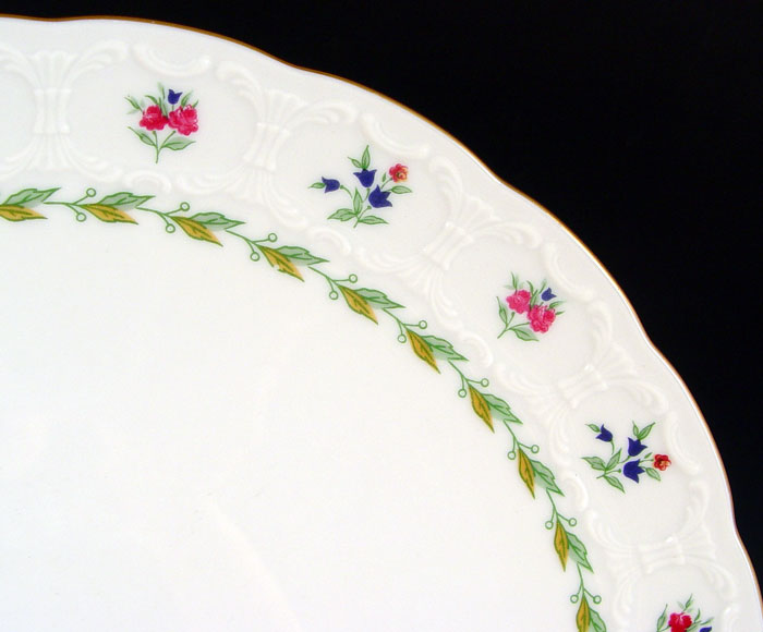 Appraisal: FRANCONIA CHINA SERVICE FOR IN THE MUSETTE PATTERN pieces to