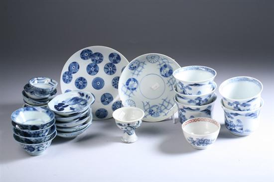 Appraisal: TWENTY-EIGHT PIECES CHINESE BLUE AND WHITE PORCELAIN Qing dynasty Three