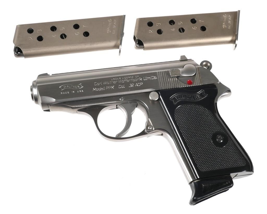 Appraisal: Walther PPK semi-automatic ACP pistol barrel Three round magazines and