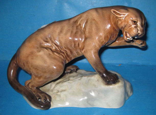 Appraisal: Beswick Small Puma on Rock