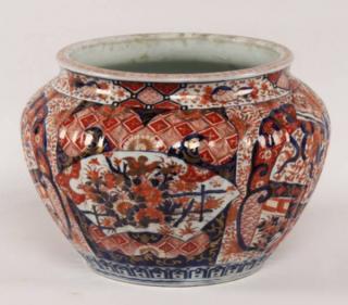 Appraisal: FINE JAPANESE IMARI MEIJI PERIOD JARDINIERE HAVING RIBBED SHAPE FORM