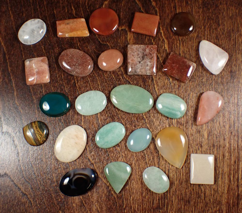 Appraisal: COLLECTION OF TWENTY-FIVE LARGE UNSET CABOCHONS including agate aventurine rose