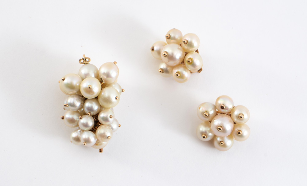 Appraisal: CULTURED PEARL PENDANT EARRING SET K yellow gold cluster cultured