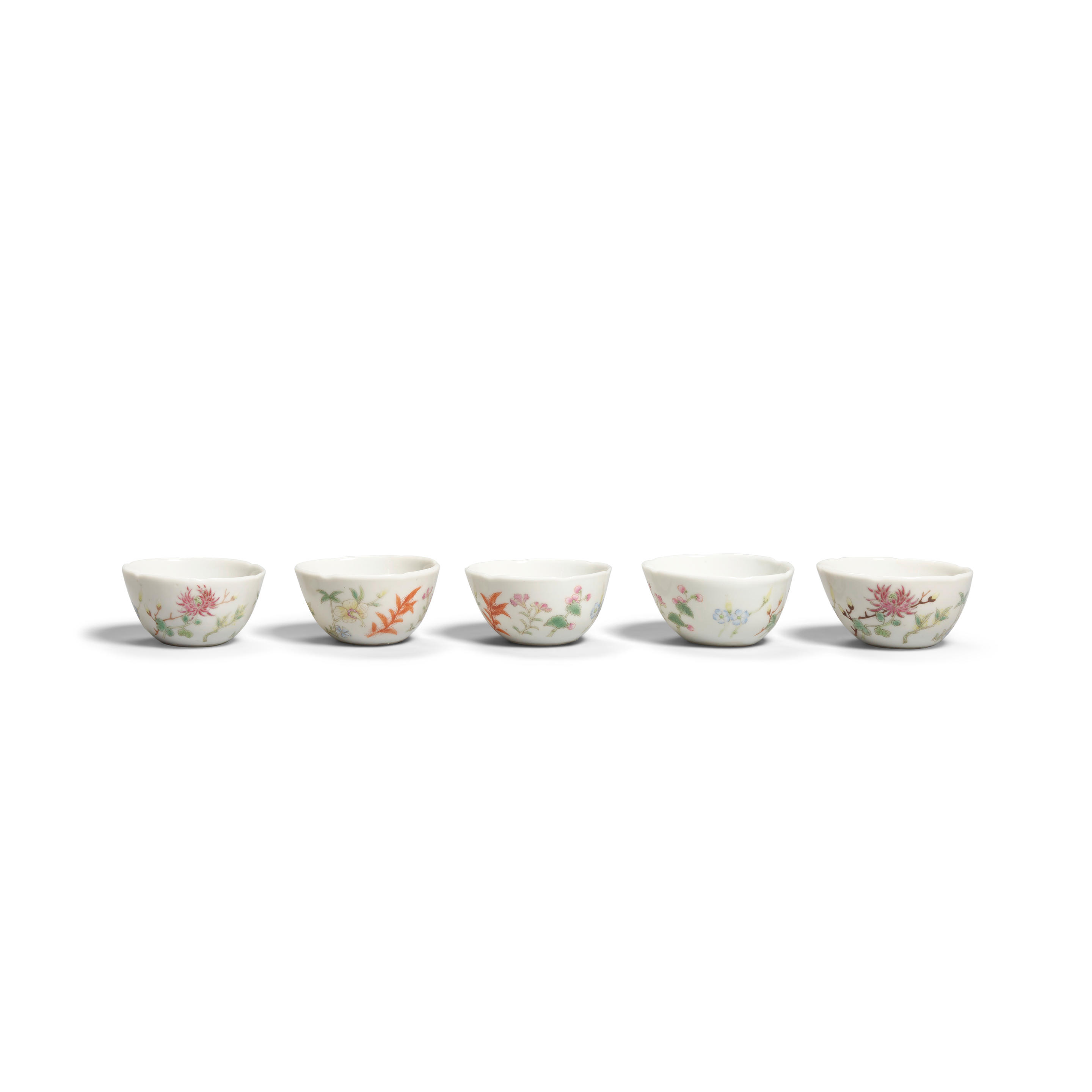 Appraisal: A SET OF FIVE FAMILLE-ROSE CUPS Kai Zhai mark Republic