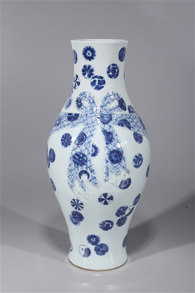 Appraisal: Tall Chinese Kangxi-style blue and white porcelain vase with molded