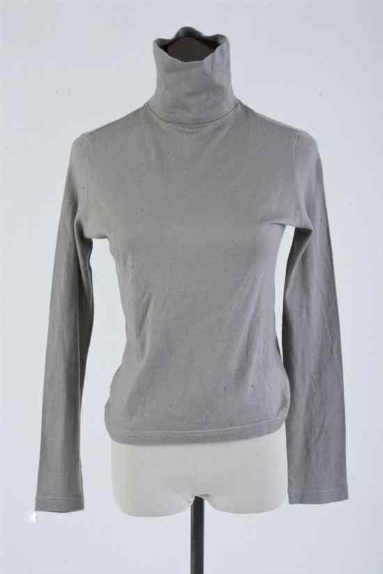 Appraisal: HERM S GREY CASHMERE SILK BLEND TURTLENECK SWEATER size