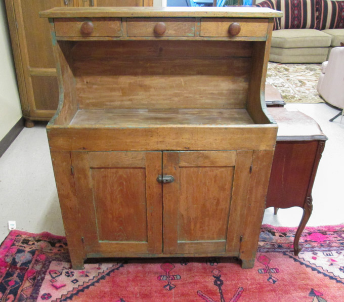 Appraisal: A COUNTRY KITCHEN DRY SINK American th century H x