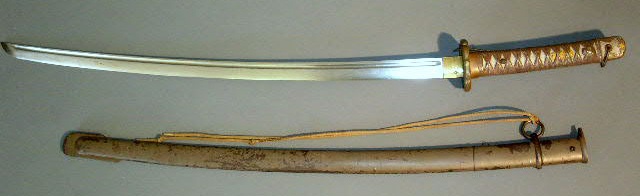 Appraisal: Japanese WWII samurai sword l