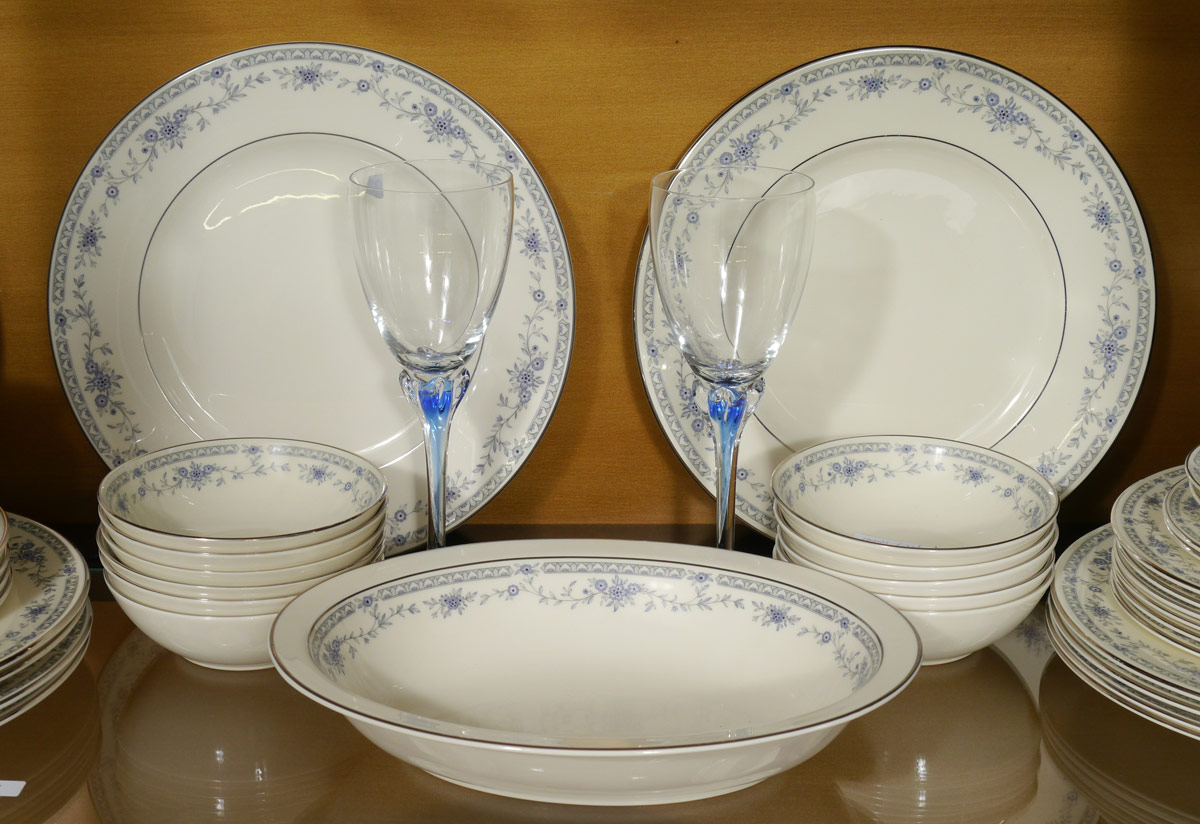 Appraisal: MINTON BELLEMEADE FINE CHINA SERVICE Approx pieces to include dinner