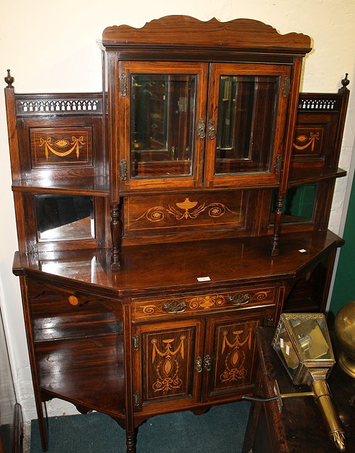 Appraisal: AN EDWARDIAN MAHOGANY MIRROR BACKED SIDEBOARD with Sheraton style inlaid