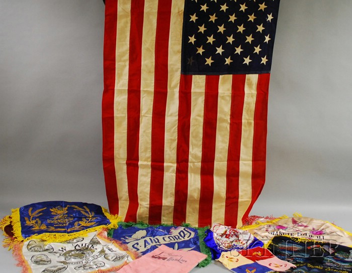 Appraisal: Fifteen Assorted Vintage Souvenir Printed Textile Items and a U