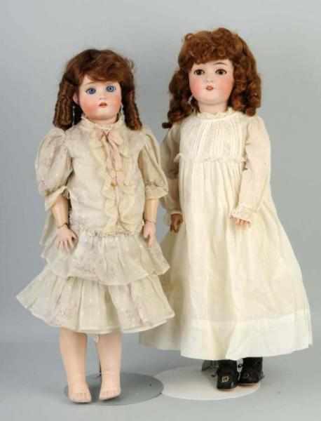 Appraisal: Lot of German Bisque Girl Dolls Description One incised Catterfelder