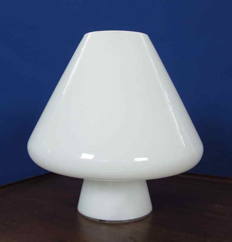 Appraisal: MURANO GLASS ''MUSHROOM'' LAMP All one piece of white opaque